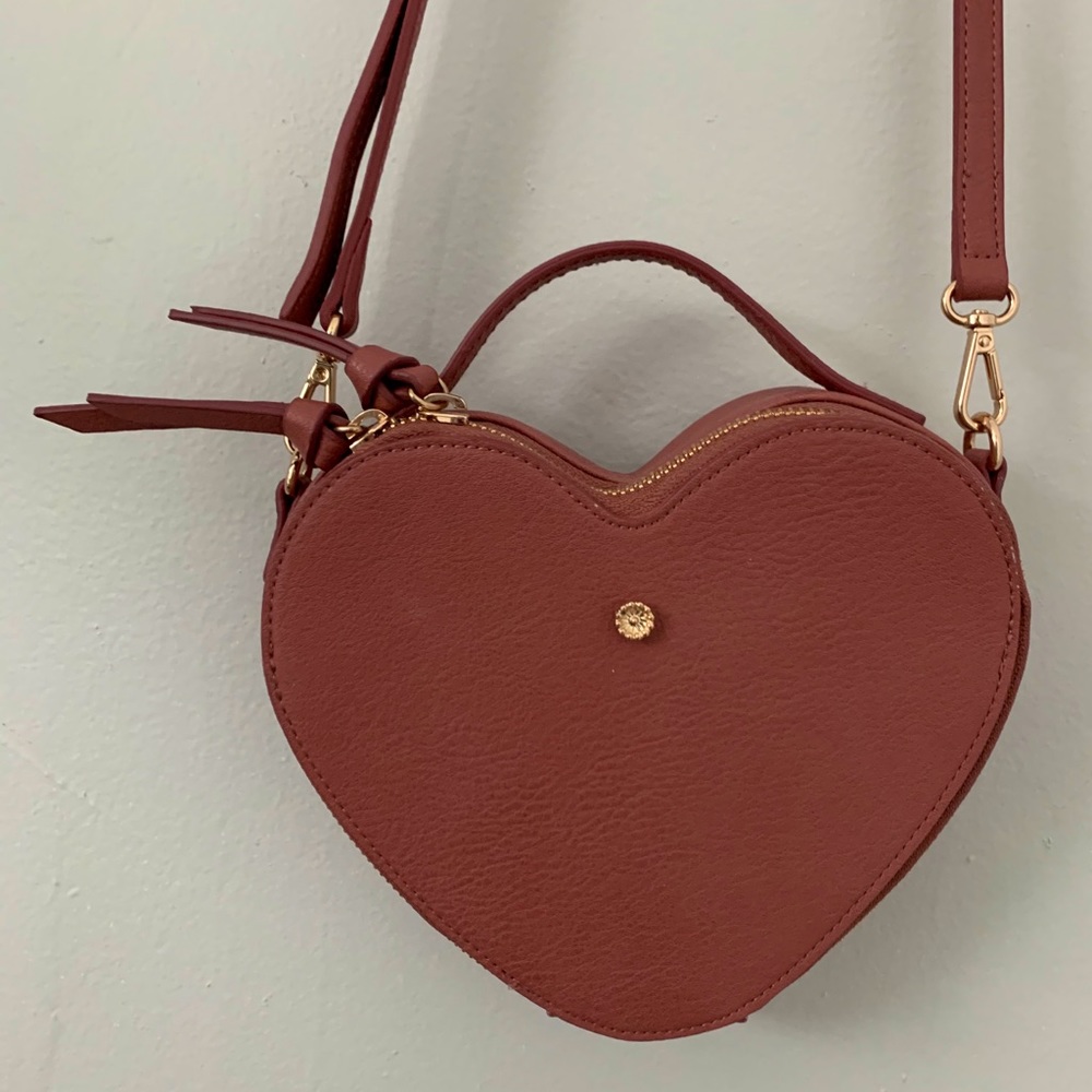 Lauren Conrad pink heart purse 🤍
